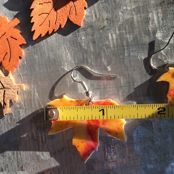 Leaf Acrylic Earrings - Picture 7 of 7